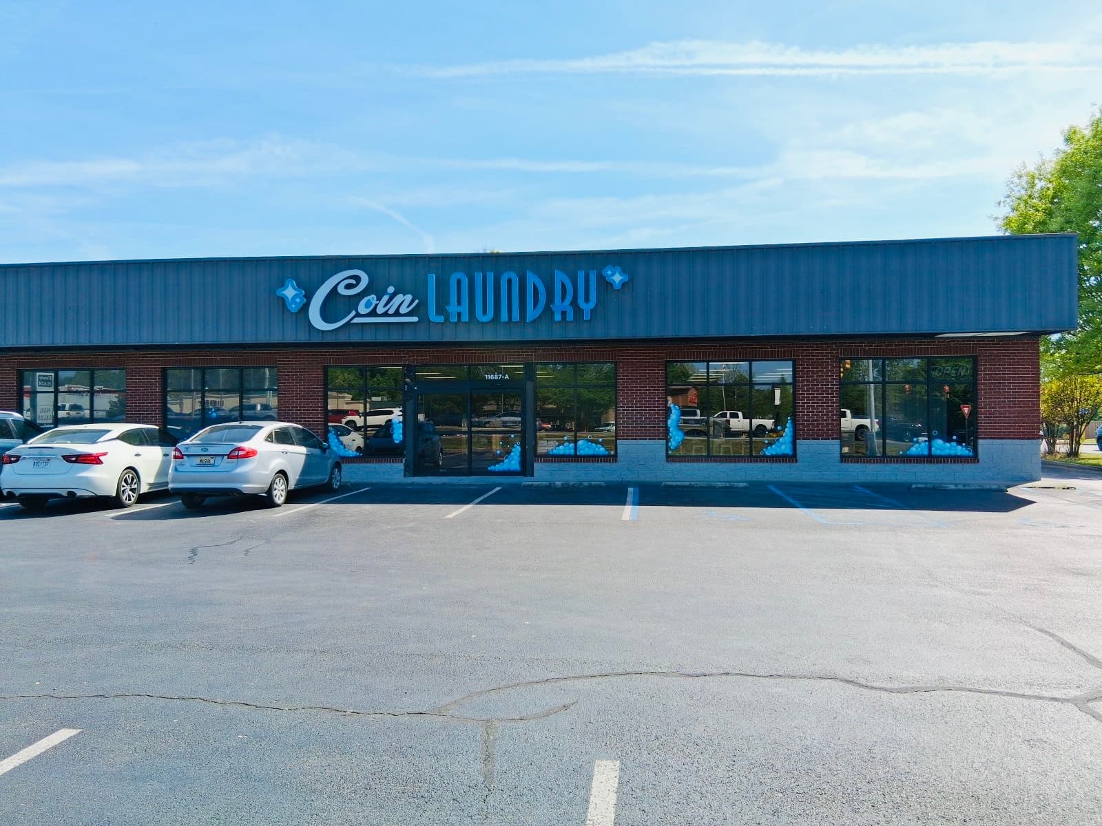 Coin Laundry exterior in Guntersville, AL